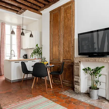 Central - Grand Cerf Private Parijs